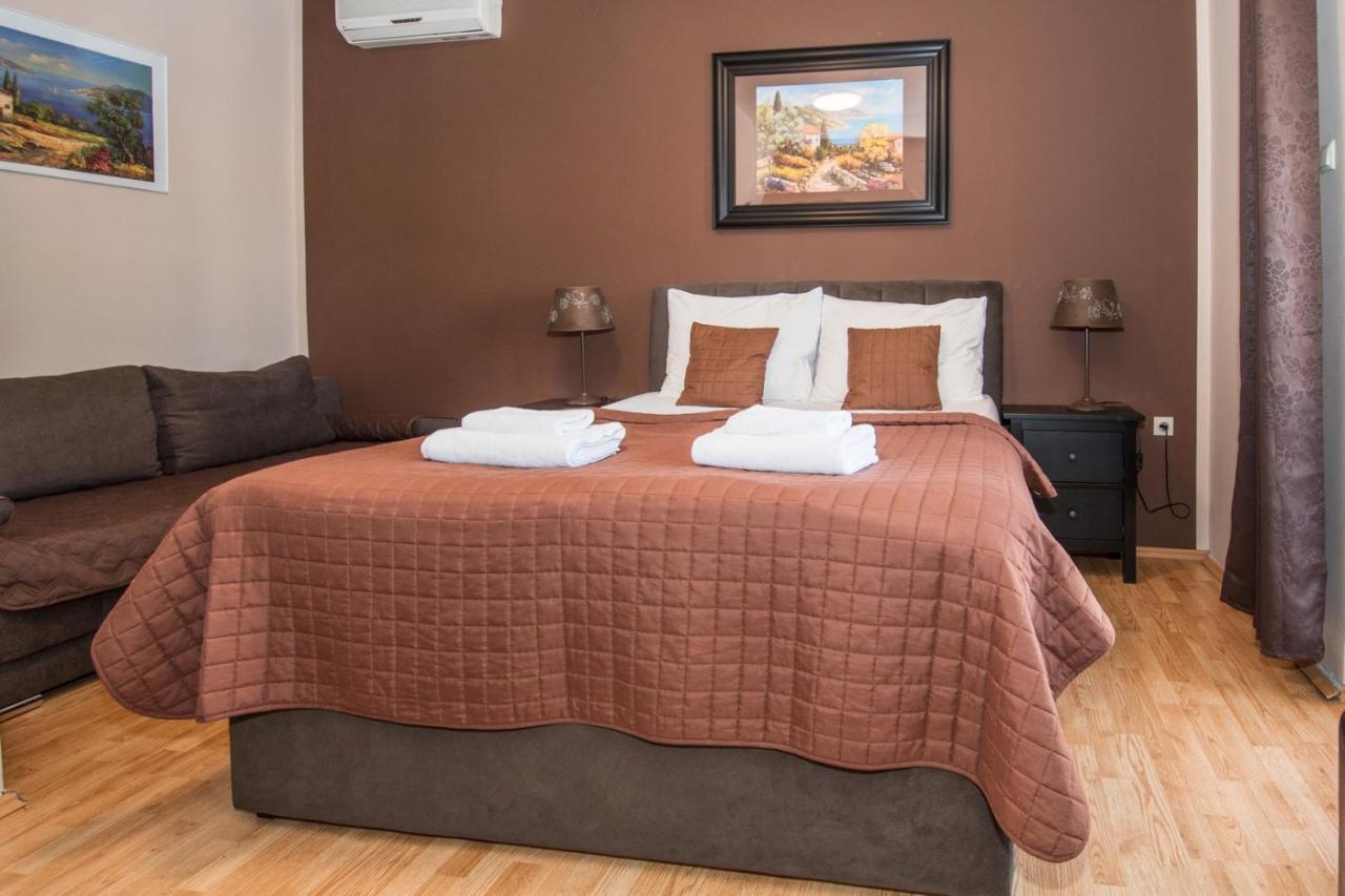 Bed & Breakfast Anita Medulin Exteriör bild