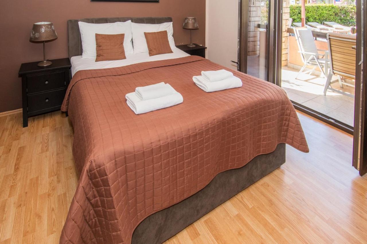 Bed & Breakfast Anita Medulin Exteriör bild